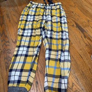 Aerie women’s pajamas (size small, brand new, without tags)